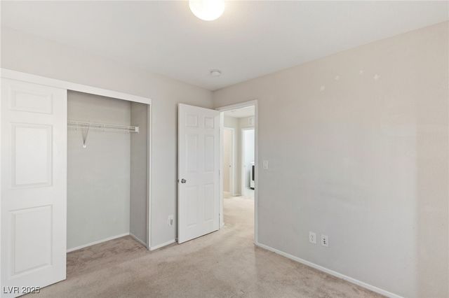 445 Royal Bridge Drive, Las Vegas, NV 89178