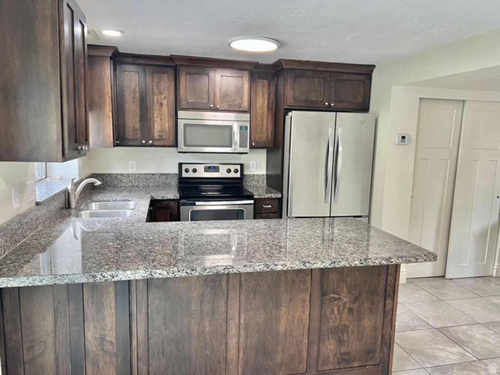 720 N 350 W, Kaysville, UT 84037 — photo 4