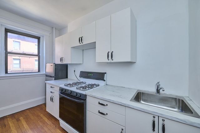1254 Commonwealth Ave 11, Boston, MA 02134