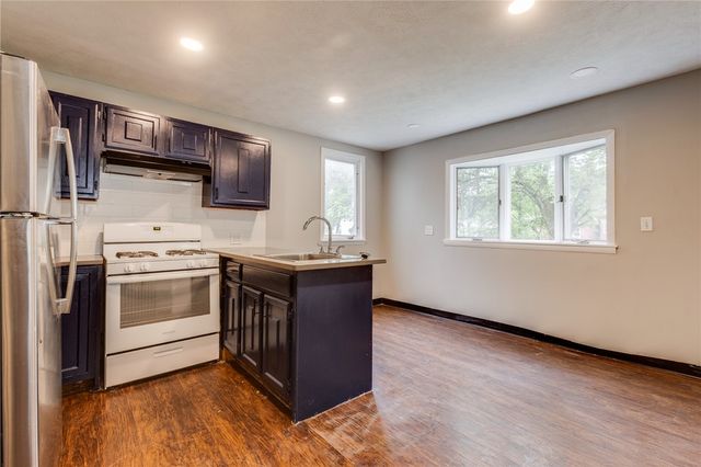 2637 Norwood Ave, Perry Hilltop, PA 15214