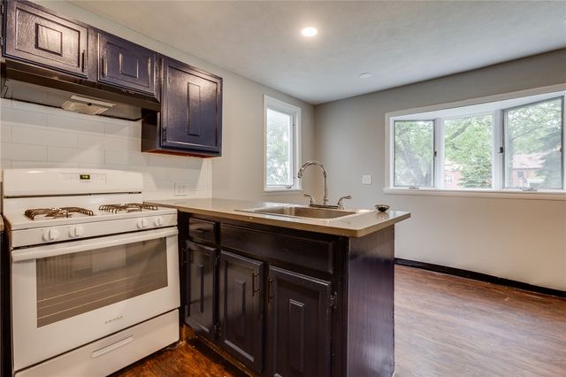 2637 Norwood Ave, Perry Hilltop, PA 15214