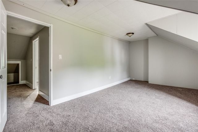 2637 Norwood Ave, Perry Hilltop, PA 15214