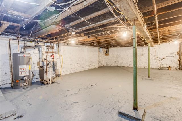 2637 Norwood Ave, Perry Hilltop, PA 15214