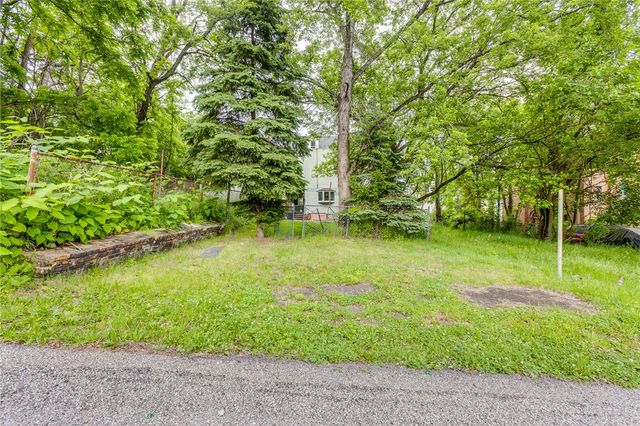 2637 Norwood Ave, Perry Hilltop, PA 15214