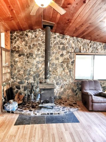 3221 Brauer Rd, Georgetown, CA 95634