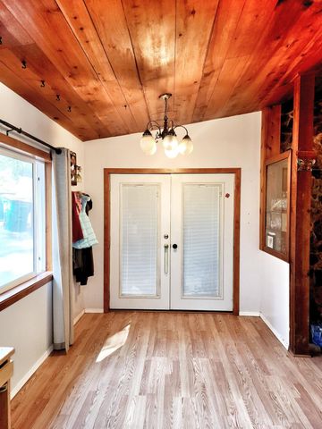 3221 Brauer Rd, Georgetown, CA 95634