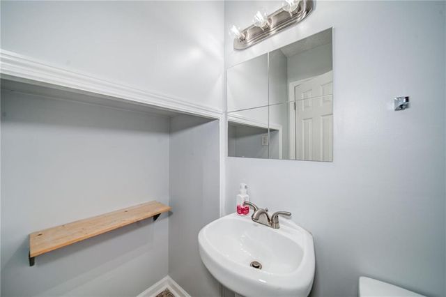 280 Winding River Road B, Atlanta, GA 30350