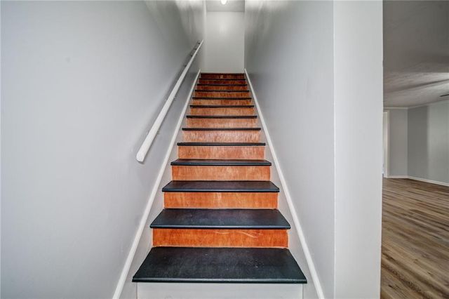 280 Winding River Road B, Atlanta, GA 30350