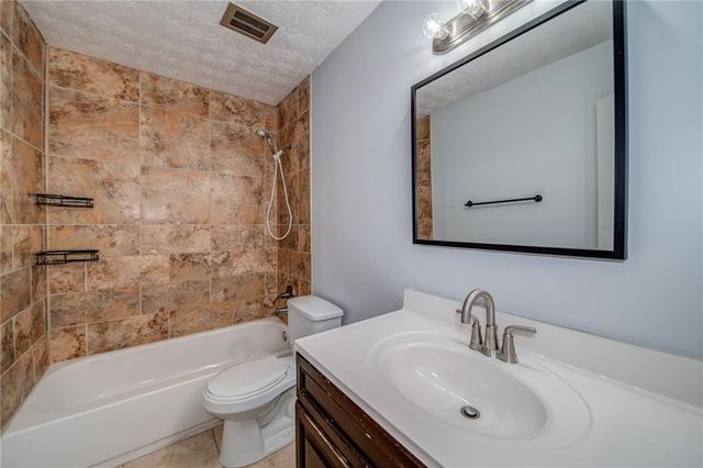 280 Winding River Road B, Atlanta, GA 30350