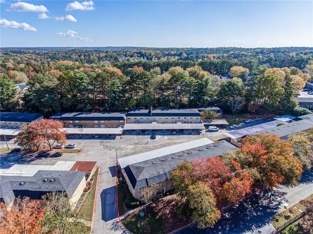 280 Winding River Road B, Atlanta, GA 30350