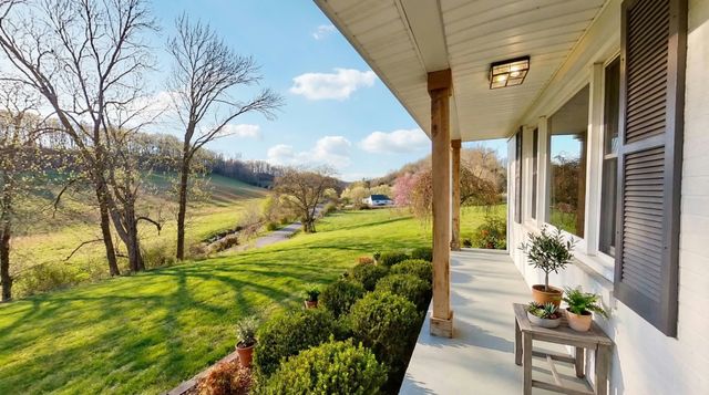 1120 Bull Run Rd, Lynchburg, TN 37352