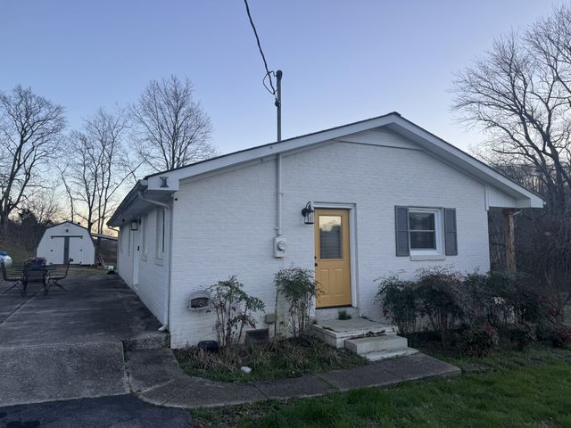 1120 Bull Run Rd, Lynchburg, TN 37352