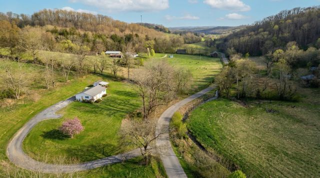 1120 Bull Run Rd, Lynchburg, TN 37352