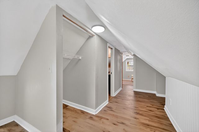 4025 51st Street, Des Moines, IA 50310