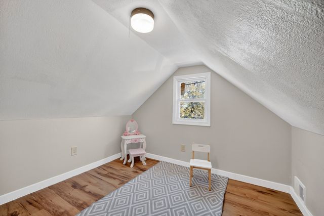4025 51st Street, Des Moines, IA 50310