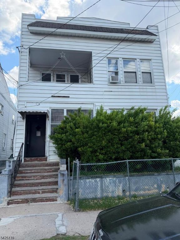 447 E 27Th St, Paterson City, NJ 07514