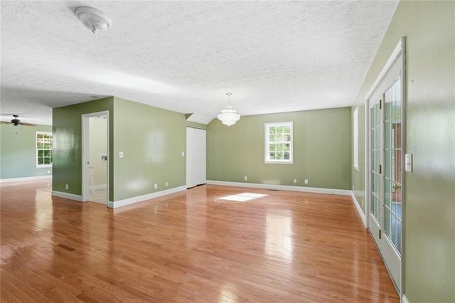 3695 Ledan Road, Gainesville, GA 30506