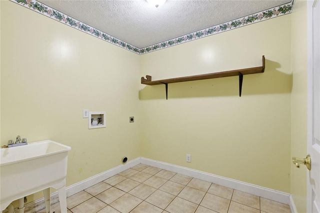 3695 Ledan Road, Gainesville, GA 30506