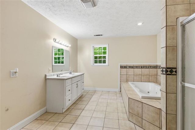 3695 Ledan Road, Gainesville, GA 30506