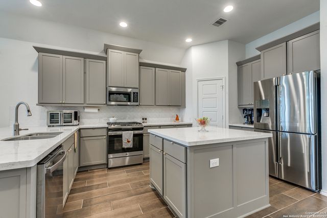 12621 Vittorio Gable, San Antonio, TX 78253