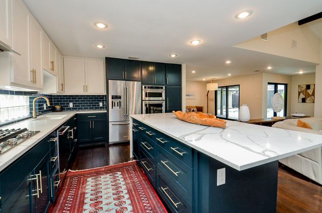 10003 Burgoyne Road, Houston, TX 77042