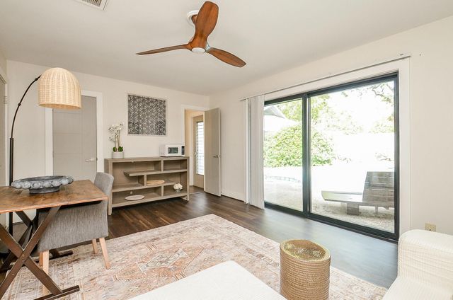 10003 Burgoyne Road, Houston, TX 77042