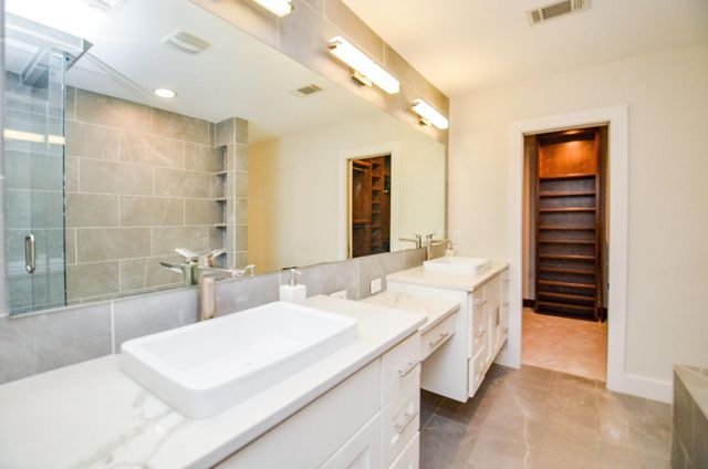 10003 Burgoyne Road, Houston, TX 77042