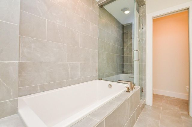 10003 Burgoyne Road, Houston, TX 77042