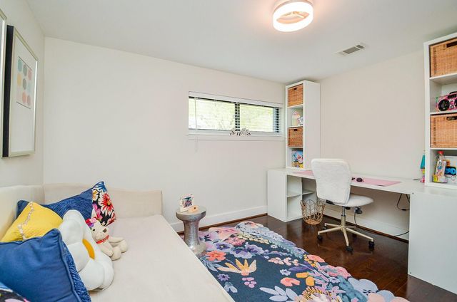 10003 Burgoyne Road, Houston, TX 77042