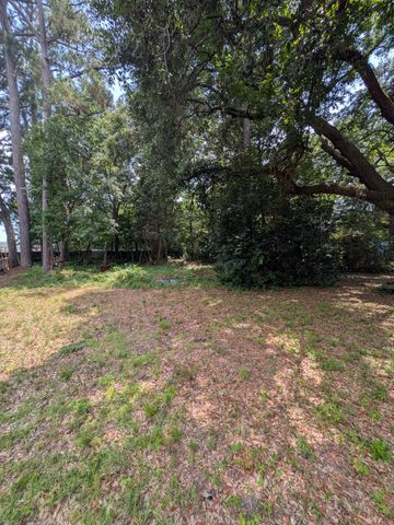 1113 Melvin Drive, Hanahan, SC 29410