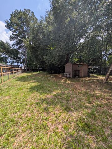1113 Melvin Drive, Hanahan, SC 29410