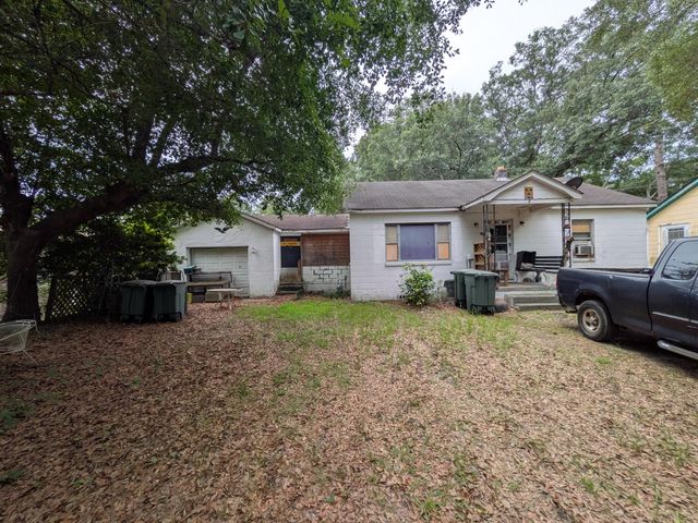 1113 Melvin Drive, Hanahan, SC 29410
