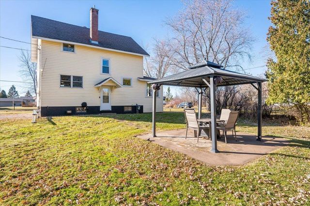 1222 22nd Ave E, Superior, WI 54880