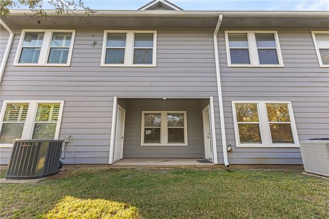 1339 Canyon Creek Circle, College Station, TX 77840
