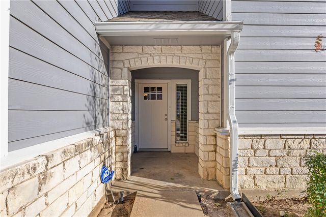 1339 Canyon Creek Circle, College Station, TX 77840