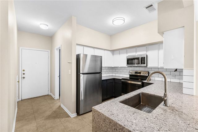 1339 Canyon Creek Circle, College Station, TX 77840