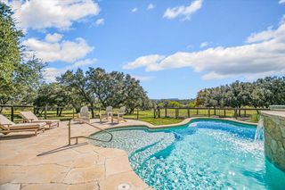 801 Stone Mountain, Marble Falls, TX 78654