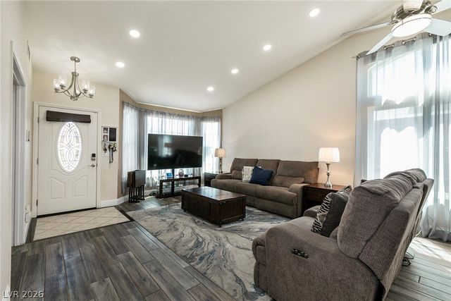 2031 Maple Springs Street, Henderson, NV 89002