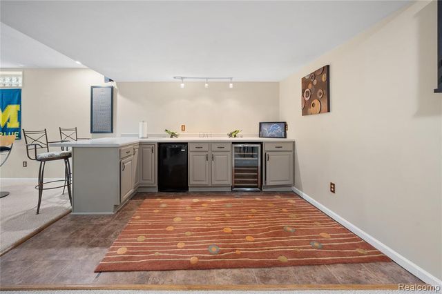 2460 Fenton Creek Lane, Fenton, MI 48430