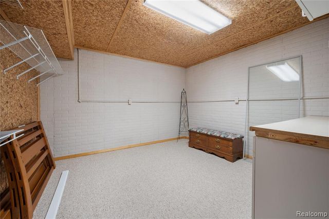 2460 Fenton Creek Lane, Fenton, MI 48430
