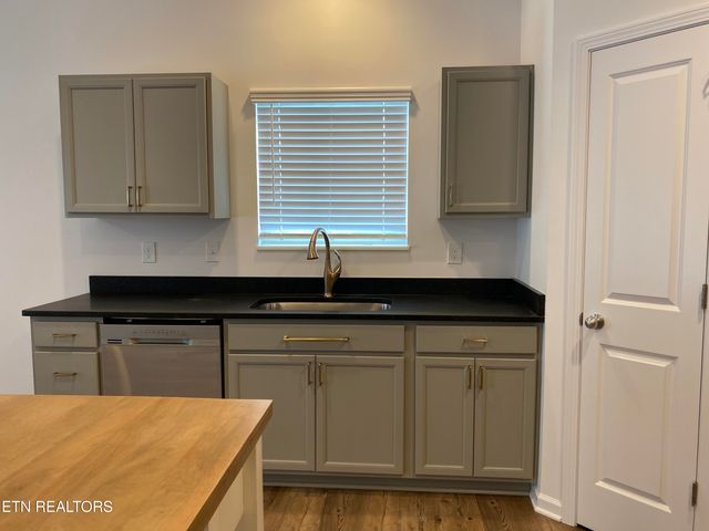 6534 Colossal Lane, Corryton, TN 37721