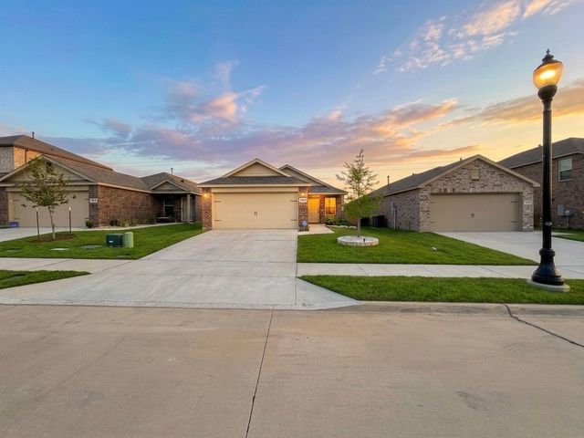14033 Earlham Street, Pilot Point, TX 76258