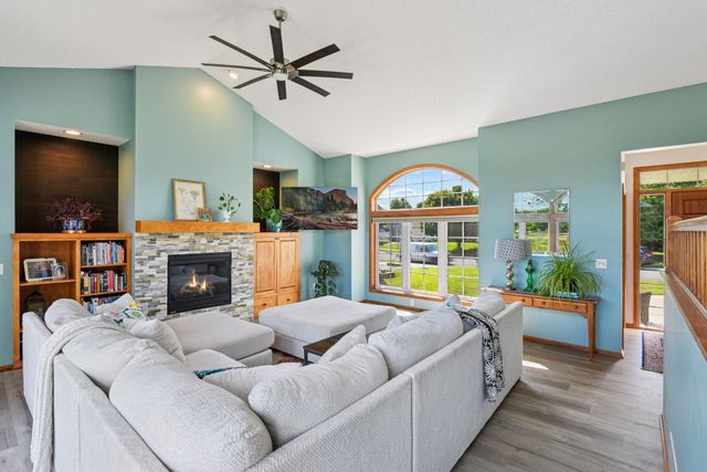 7432 Whitehall Road, Shakopee, MN 55379