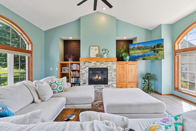 7432 Whitehall Road, Shakopee, MN 55379