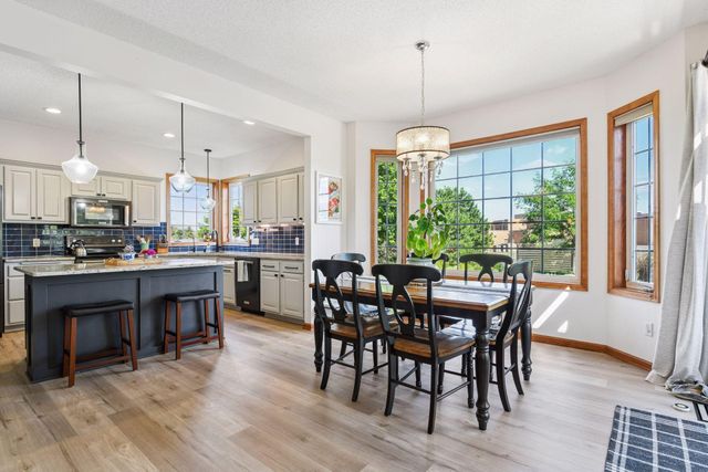 7432 Whitehall Road, Shakopee, MN 55379