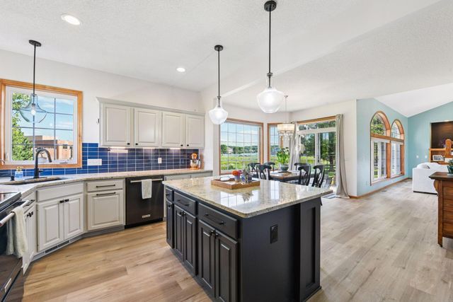 7432 Whitehall Road, Shakopee, MN 55379