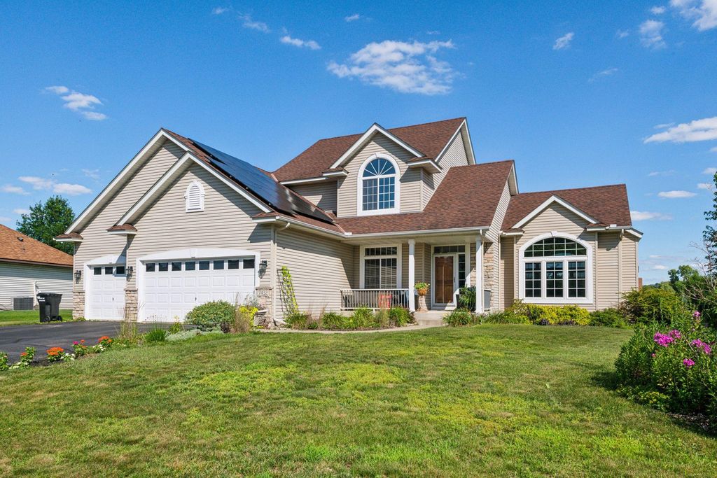 7432 Whitehall Road, Shakopee, MN 55379