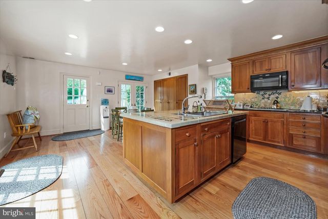 818 BURROWS RUN RD, Chadds Ford, PA 19317