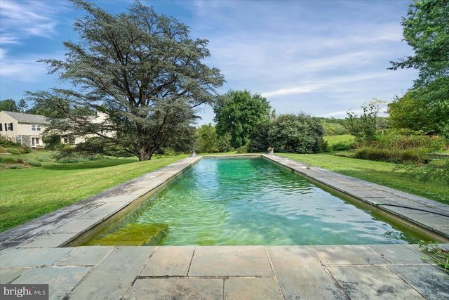 818 BURROWS RUN RD, Chadds Ford, PA 19317