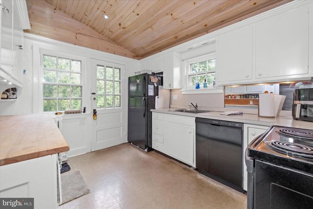 818 BURROWS RUN RD, Chadds Ford, PA 19317